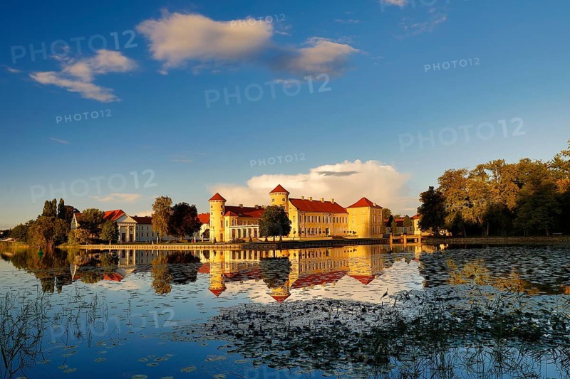 Rheinsberg Castle, lakeside with Lake Grienerick, Ostprignitz-Ruppin district, prime example of Friederician Rococo, Brandenburg, Germany