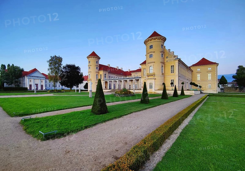 Rheinsberg Castle, front side, prime example of Friederician Rococo, Ruppiner Land, Brandenburg, Germany
