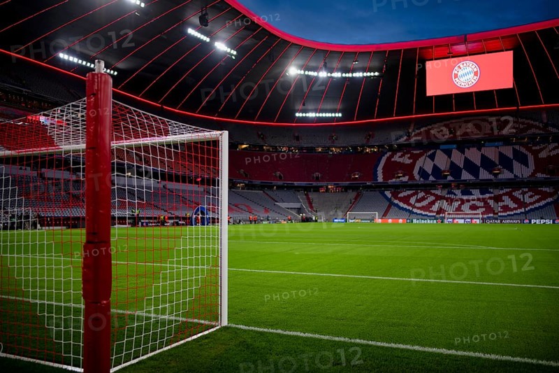 Overview, totals, scoreboard, goal, logo FC Bayern Munich, FCB, blue hour, Champions League, Allianz Arena, Munich, Bayern, Germany