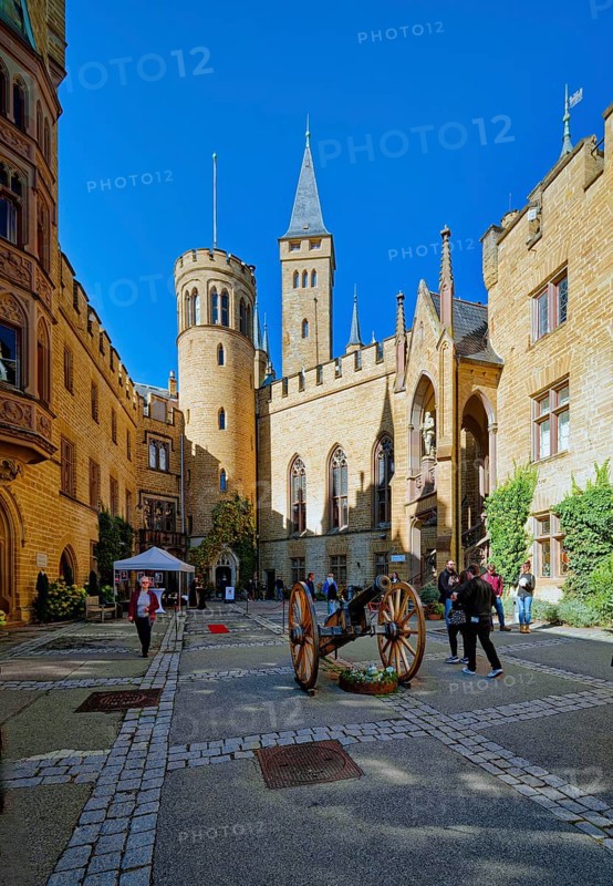 Courtyard, Hohenzollern Castle, ancestral home of the House of Hohenzollern, noble family, German emperors, Bisingen, Baden-Württemberg, Germany