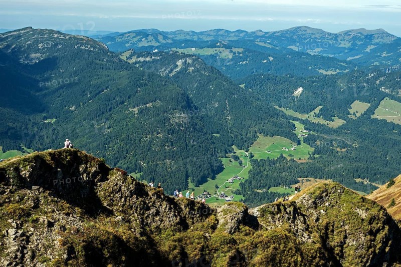 View from Fellhorn looking north into the Illertal valley, in front of the Fellhorngrat hiking trail, Oberstdorf, Oberallgäu, Allgäu, Bavaria, Germany