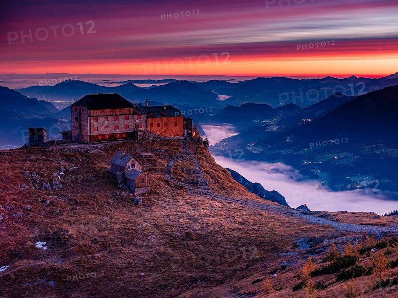 Watzmannhaus at dawn, fog in the valley, Berchtesgaden National Park, Schönau am Königssee, Berchtesgadener Land, Upper Bavaria, Bavaria, Germany