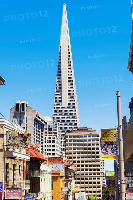 TransAmerica building seen from Chinatown, San Francisco, California, USA