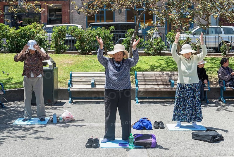Chinese Americans practicing Tai Chi, Chinatown, San Francisco, California, USA