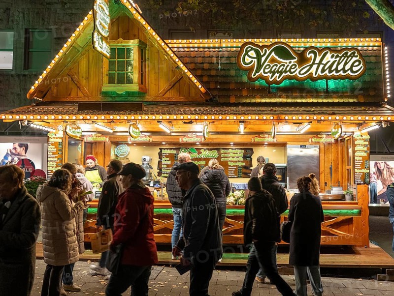 Snack stand at a city festival, Veggie Hütte, only sells vegetarian and vegan dishes, Essen, North Rhine-Westphalia