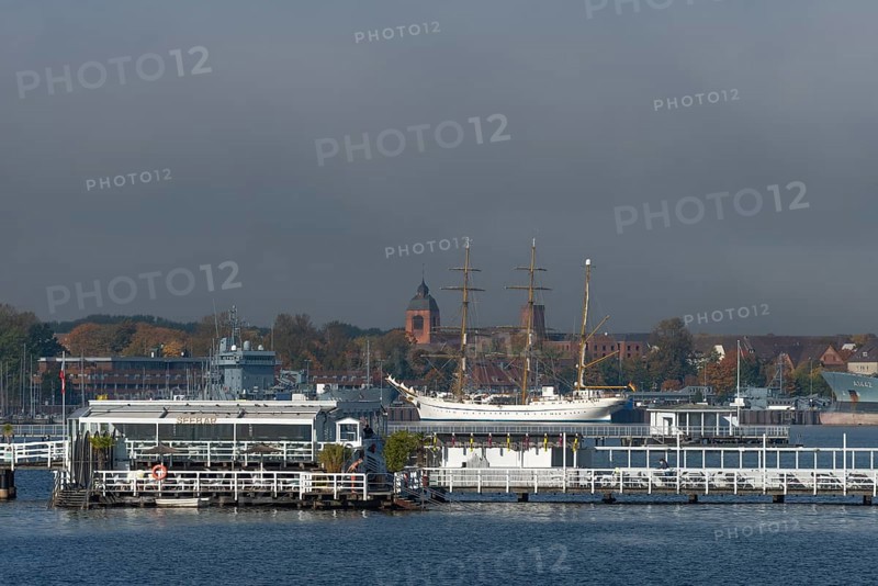 Kiel naval port, district of Wik, sailing school ship Gorch Fock in their home port, tower of the garrison church Petrus-Kirche, Seebar Düsternbrook, Schleswig-Holstein, Germany