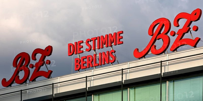 Neon sign for the tabloid B. Z. The voice of Berlin at the Europa-Center, Charlottenburg, Berlin, Germany
