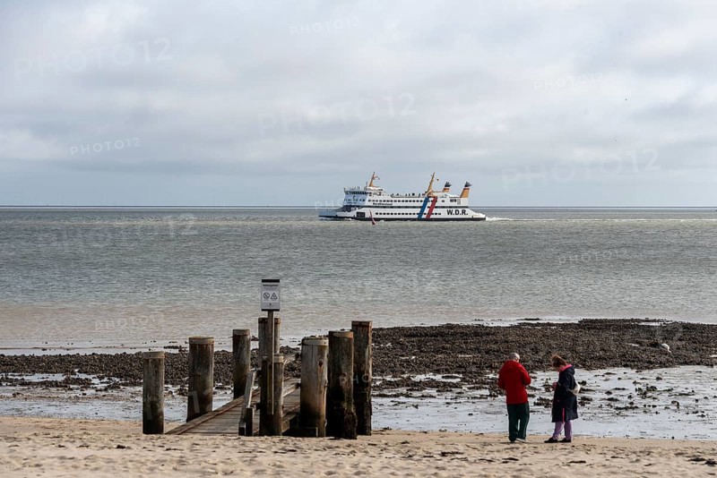 Ferry of the Wyker Dampfschiffs-Reederei (W.D.R.), North Friesland, Wyk, Föhr Island, Schleswig-Holstein, Germany