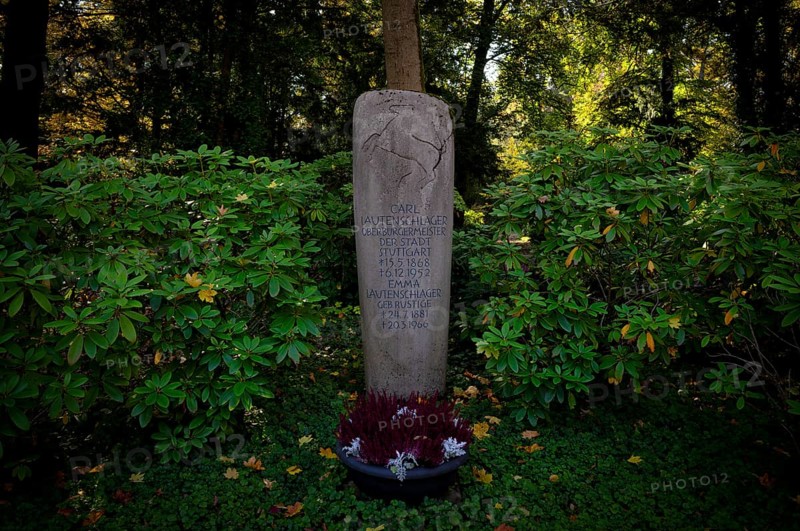 Gravesite, Tomb, Grave of the Carl Lautenschlager family, former mayor of Stuttgart, Rössle, Waldfriedhof, autumn, autumnal, Stuttgart, Baden-Württemberg, Germany
