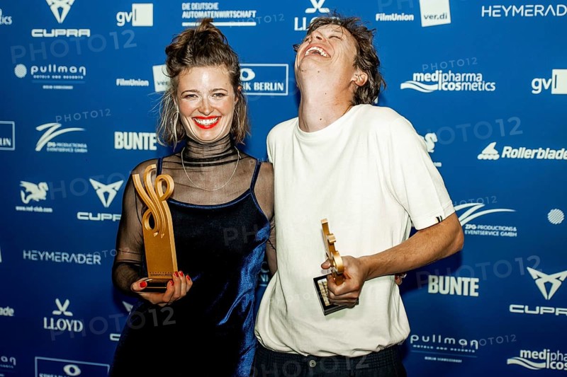 Linda Blümchen and Simon Steinhorst, winners in the Best Duo for 30 Days of Lust category at the German Drama Award ceremony at the Pullmann Berlin Schweizerhof, Berlin, 9 October 2025