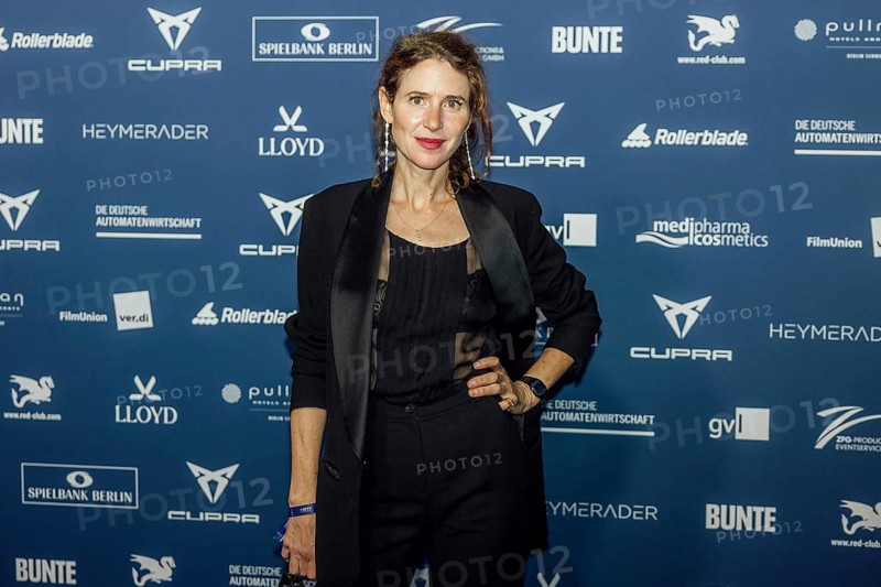 Julia Malik on the red carpet in front of the award ceremony at Pullmann Berlin Schweizerhof, Berlin, 09.10.2025