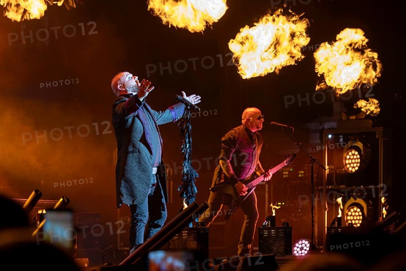 Martin Engler, Singer, Mono Inc., Dark-Rock Band, D, live on Live 2025 Tour at Columbiahalle Berlin on 10 October 2025
