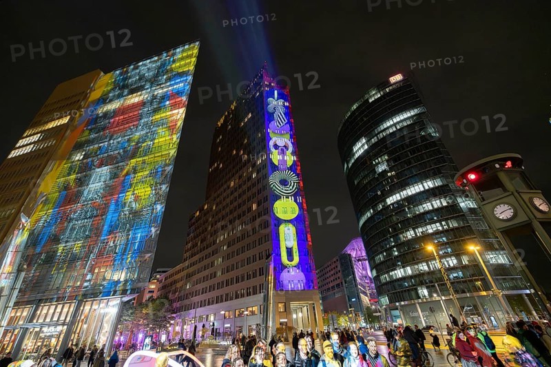 Potsdamer Platz, 21st BERLIN FESTIVAL OF LIGHTS, motto Let's Shine Together, light installations, 8 October 2025, Berlin, Germany, opening day in drizzle < english> 21st BERLIN FESTIVAL OF LIGHTS, motto Let's Shine Together, light installations, October 8, 2025, Berlin, Germany