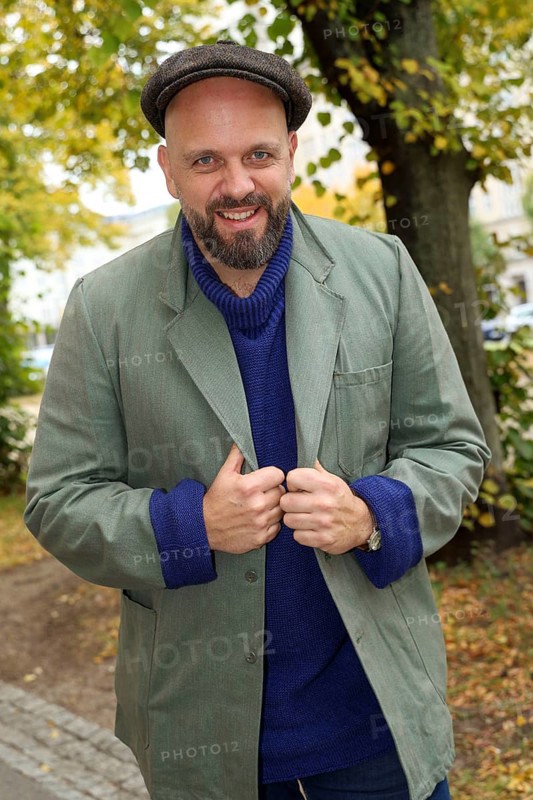 Tibor Locher at the annual press conference for the 2025/2026 season at the Theater am Frankfurter Tor. Berlin, 07.10.2025