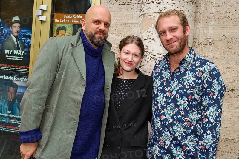 Tibor Locher, Johanna Marie Bourgeois and Johannes Hallervorden at the annual press conference for the 2025/2026 season at the Theater am Frankfurter Tor. Berlin, 07.10.2025