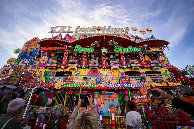 Amusement park, maze, Cannstatter Wasen, funfair, fairground, spring festival, folk festival, Bad Cannstatt, Stuttgart, Baden-Württemberg, Germany