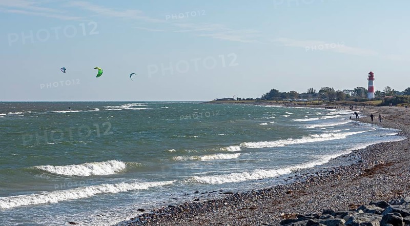 Lighthouse, beach, Baltic Sea, people, kitesurfer, Falshöft, Pommerby, Schleswig-Holstein, Germany