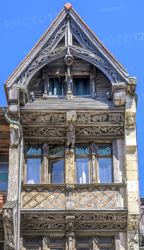 Historic house with beautiful wooden figures Manoir del la Salaamandre, Étretat, Département Seine-Maritime, France