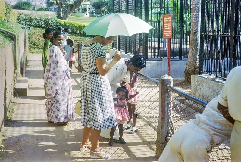 Baby shocked to see white Caucasian woman at zoo, Colombo, Sri Lanka, South Asia, Indian subcontinent, South Asia, 1965