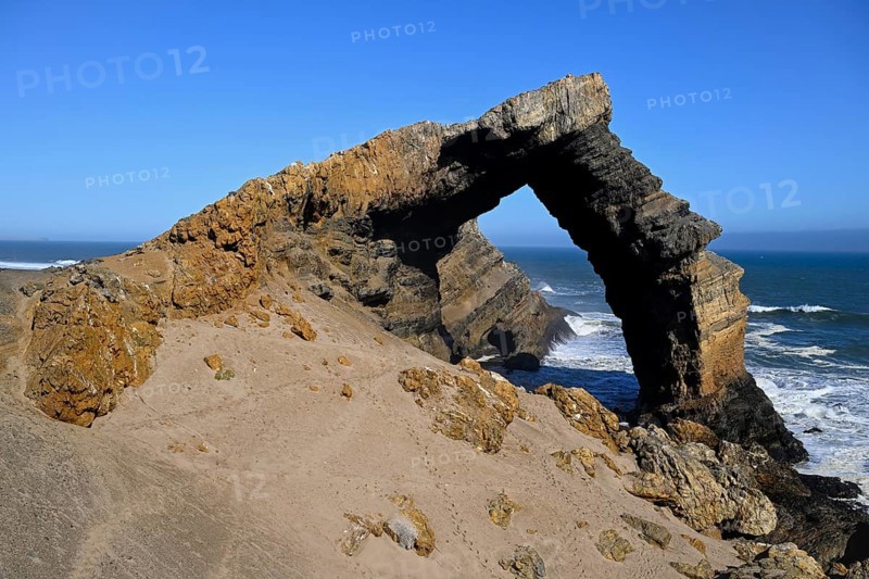 Arch rock, 55 metre high limestone arch, restricted diamond area, near Lüderitz, Karas region, Namibia