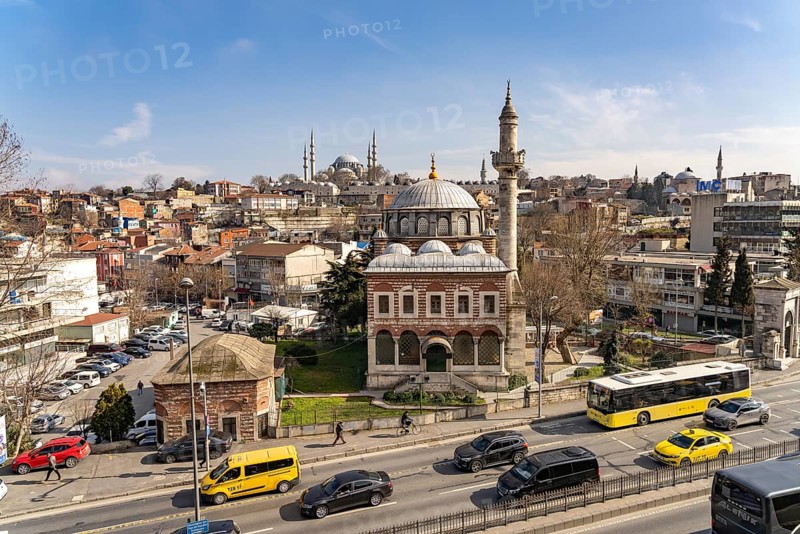 Seb Sefa Hatun Mosque on Atatürk Boulevard and the Süleymaniye Mosque, Fatih, Istanbul, Turkey