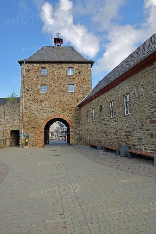 Historic Orchheim Tor, town gate, town tower, town fortification, town wall, Bad Münstereifel, Ahrgebirge, Eifel, North Rhine-Westphalia, Germany