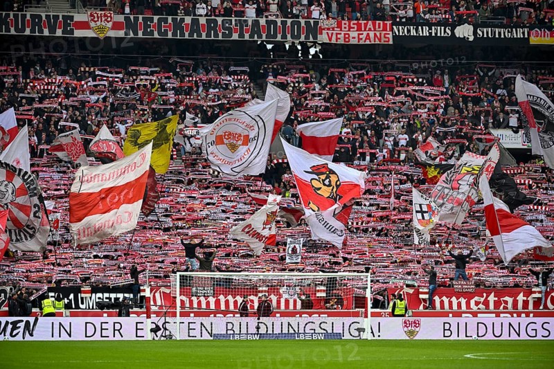 VfB Stuttgart, Cannstatter Kurve, fan block, fans, fan curve, flags, flags, atmosphere, atmospheric MHPArena, MHP Arena Stuttgart, Baden-Württemberg, Germany