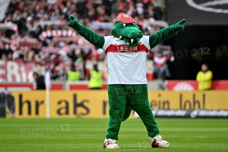 Mascot Fritzle VfB Stuttgart reading out the line-up, MHPArena, MHP Arena Stuttgart, Baden-Württemberg, Germany
