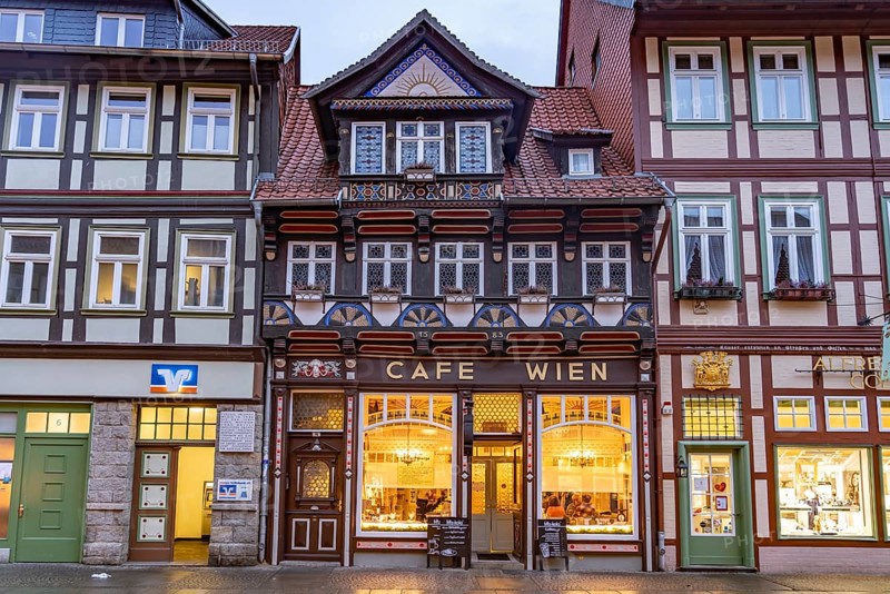 Half-timbered houses with the Cafe Wien in the old town centre of Wernigerode, Saxony-Anhalt, Germany