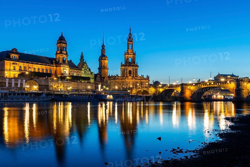Old town skyline with Brühl's Terraces, Sanctissimae Trinitatis Cathedral, Residential Palace, Higher Regional Court, paddle steamer on the Elbe in the blue hour, reflection, Dresden, Saxony, Germany