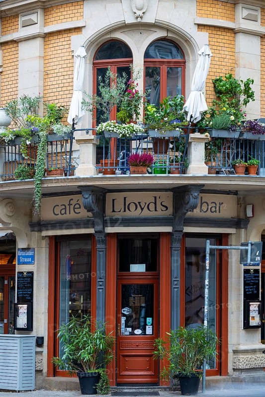 Entrance area of Lloyd's Café & Bar, Jugenstil, Neustadt, Dresden, Saxony, Germany