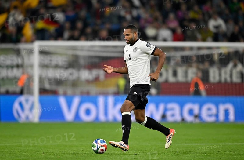 Jonathan Tah GER (04) Action on the ball in the background perimeter advertising logo Volkswagen World Cup qualifier, international match, Germany vs. Luxembourg, PreZero Arena, Sinsheim, Baden-Württemberg, Germany