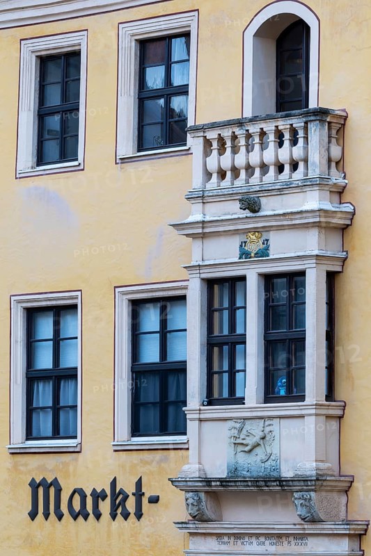 Balcony on the Jungendstilhaus, historic windows, market pharmacy, market square, old town centre, Meissen, Saxony, Germany