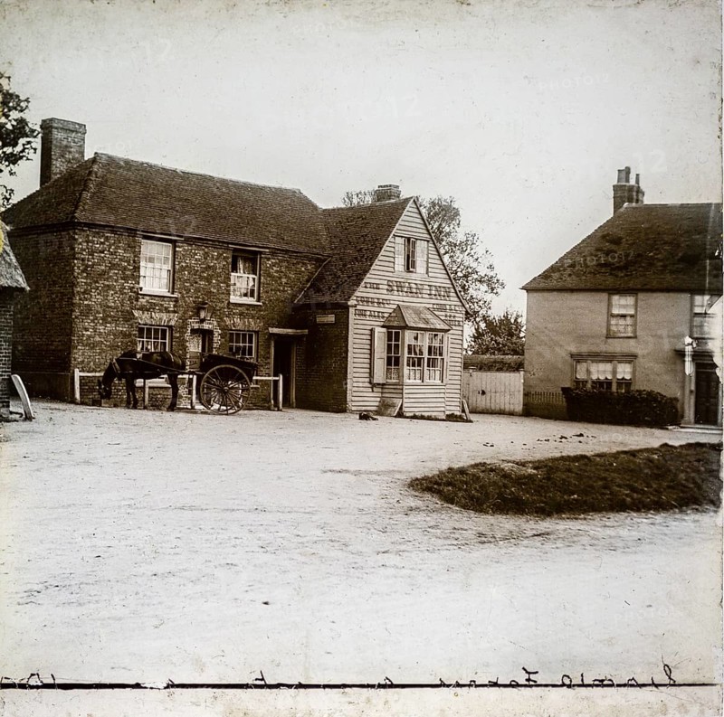 Magic lantern slide The Swan Inn, Preston or Preston-next-Wingham, selling Cobb & Co fine ales brewed in Margate, Kent, England, UK