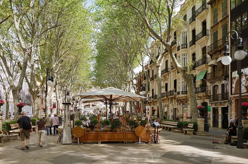 Restaurant on the Passeig de Born promenade, Palma de Majorca, Majorca, Balearic Islands, Spain