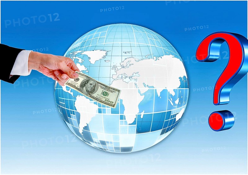 Symbolic image, hand reaches out 100-dollar note, dollar continues to be leading currency or crashes, political security, purchasing power, stable currency, currency war, Wall Street and Dax upswing, President Trump's erratic decisions, global tariffs, tariffs, share prices, euro, euro exchange rate, euro high, exchange rates, dollar parity, investment, recession worries, inflation, exports, raw materials and primary products in dollars, oil in dollars, world crisis, Ukraine war, Germany, loss of democracy, autocracy, China, Russia