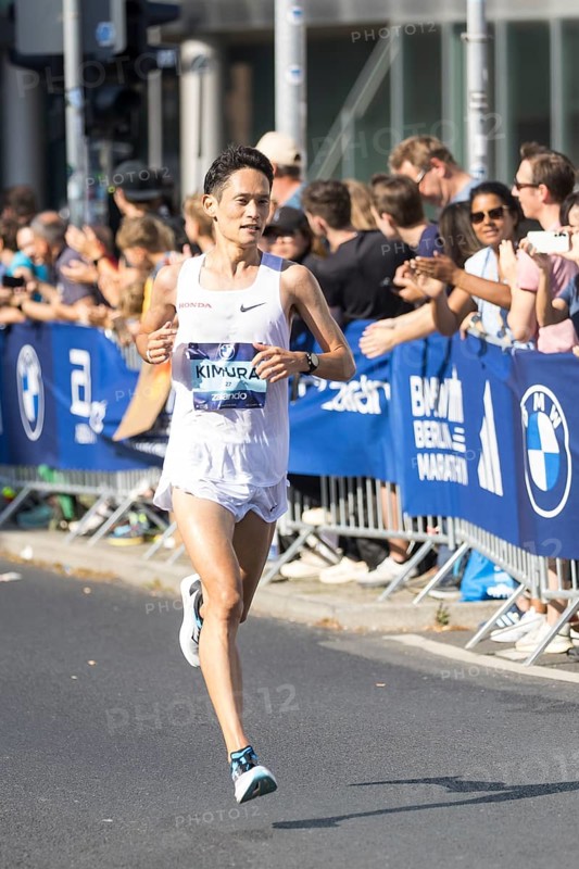 Shin Kimura (JPN), later in 7th place, at KM38 in front of Potsdamer Platz at the 51st BMW Berlin Marathon 2025 on 21/09/2025