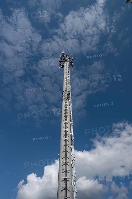 Transmission mast, cloudy sky, Eckental, Middle Franconia, Bavaria, Germany