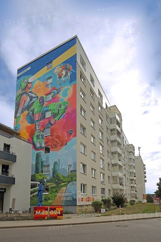 Mural md2094 by Gordon Motsch 2024, graffiti, street art, solar punk, future, futuristic, science fiction, fantasy, robot, light beam, high-rise building, Regierungsstraße, Magdeburg, Saxony-Anhalt, Germany