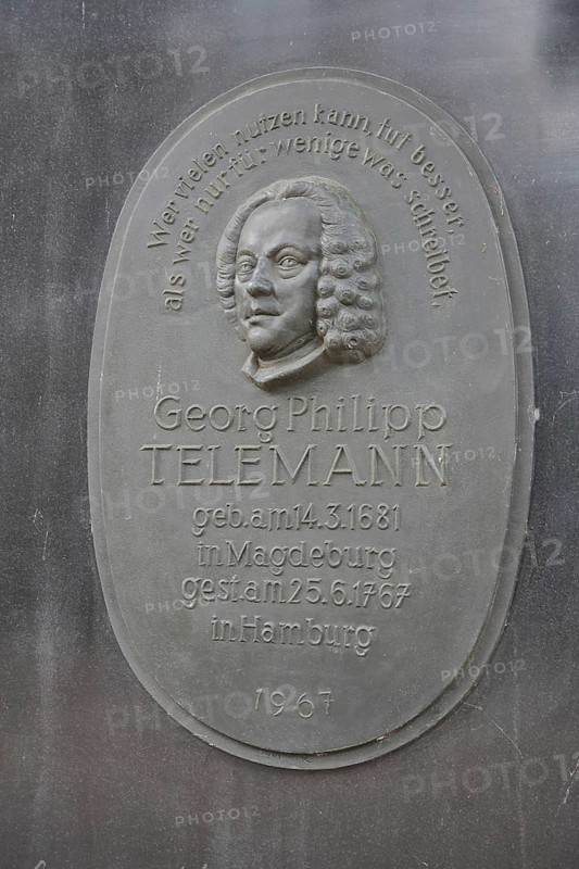Telemann stele with relief of the composer Georg Philipp Telemann, inscription, bronze, text, memorial plaque, Telemann stele, Magdeburg, Saxony-Anhalt, Germany