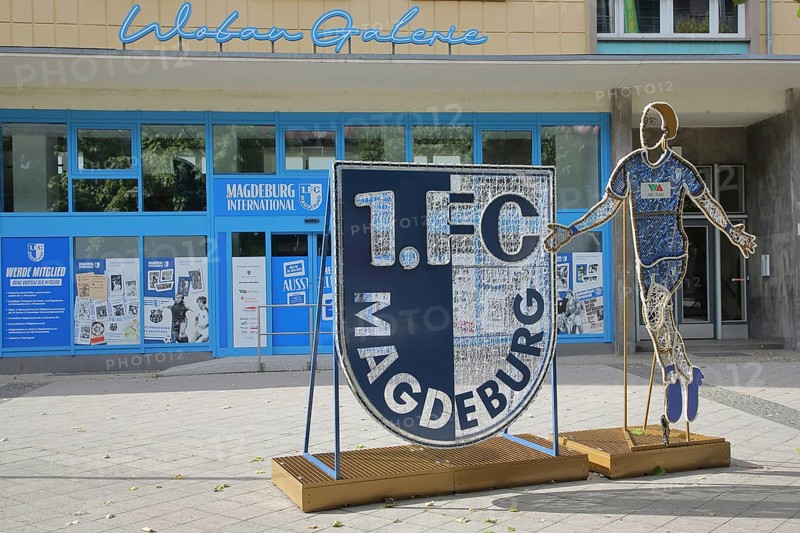 1st FC Magdeburg, emblem of the football club, figure, football player, football, art gallery, Wobau-Galerie, Magdeburg, Saxony-Anhalt, Germany