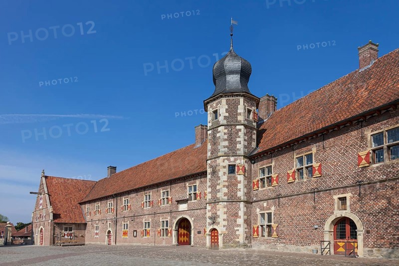Raesfeld-Vorburg Castle, Münsterland, North Rhine-Westphalia, Germany