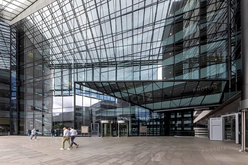 Landesbank Baden-Württemberg, LBBW. Exterior view with glass façade. Europaviertel Stuttgart, Baden-Württemberg, Germany