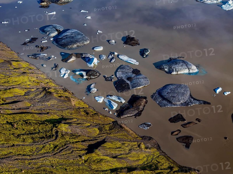 Ice floes, glacial lake, sunny, morning mood, reflection, aerial view, summer, Kviarjökull, Vatnajökull, Iceland