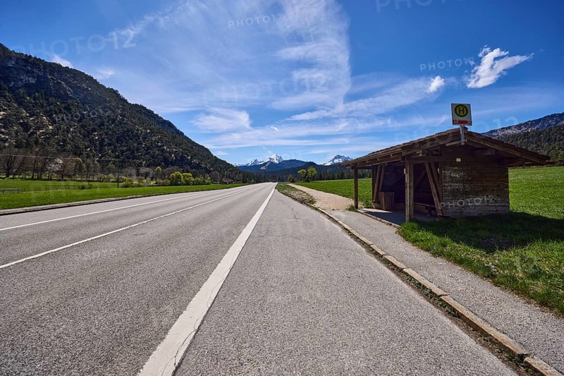 Road, bus stop, bus shelter, mountain landscape, mountains, hills, footpath and cycle path, forest, meadow, bus stop Winkl Zollhäuser, blue sky, cirrostratus clouds, federal road 20, Reichenhaller Straße, Bischofswiesen, district Berchtesgadener Land, Bavaria, Germany