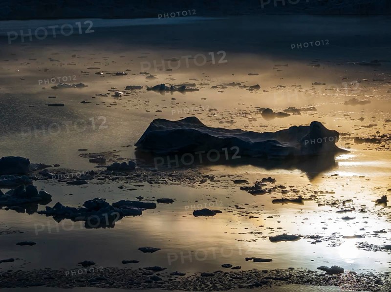 Icebergs, ice floes, glacial lake, summer, evening mood, aerial view, Fjallsjökull, Vatnajökull National Park, Iceland