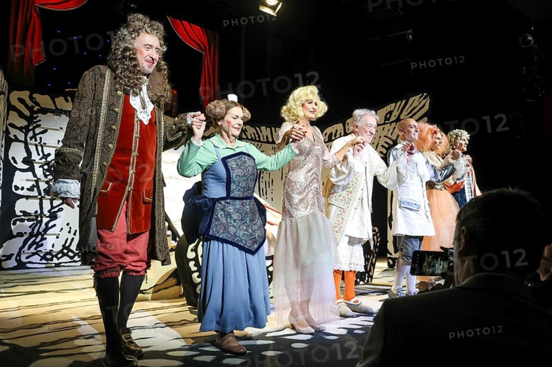 Final applause from the play 'Der eingebildet Kranke' and Dieter Hallervorden's 90th birthday at the palace gardens Theatre. Berlin, 05.09.2025