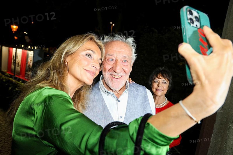 Caroline Beil and Dieter Hallervorden at the premiere of the play 'Der eingebildet Kranke' and Dieter Hallervorden's 90th birthday at the palace gardens Theatre. Berlin, 05.09.2025