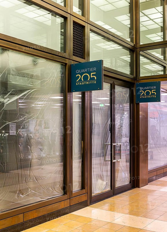 Interior design commercial property, partially vacant Shopping Quartier 205 in Friedrichstrasse and Mohrenstrasse, Berlin, Germany