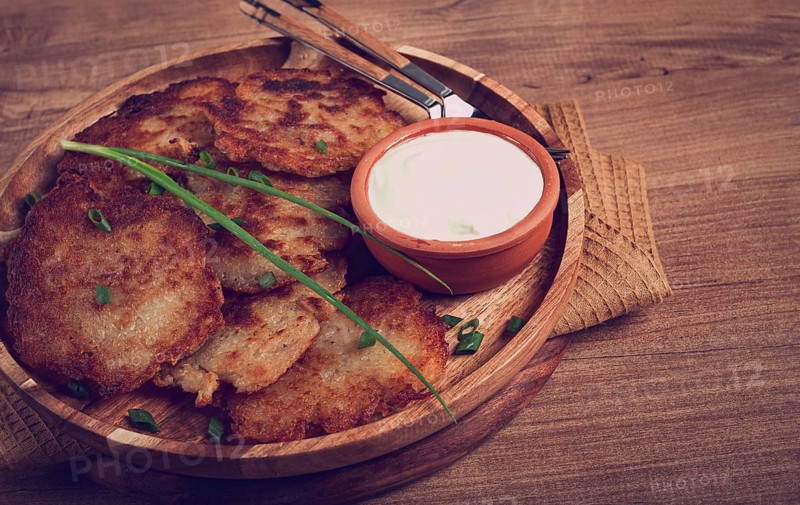 Potato pancakes, pancakes with sour cream, Belarusian dish, homemade, no people